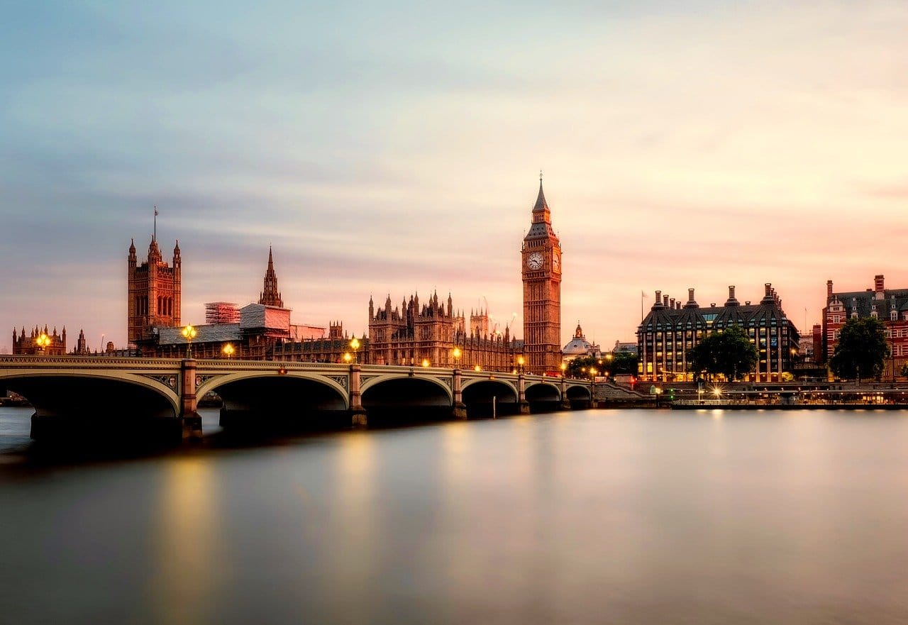 İngiltere'de 'özgürlük günü' ertelenebilir 1 big ben 2393098 1280