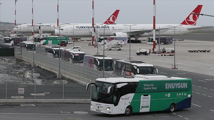 Türkiye yine kırmızı listede kaldı. İngiltere, iki ülkeyi daha karantina listesinden çıkardı 1 thy
