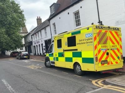 NHS Ambulans