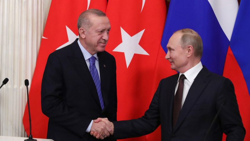 Spectator dergisi, bu hafta kapağına Cumhurbaşkanı Erdoğan’ı taşıdı; “Türkiye'nin ikilemi: Erdoğan kimin tarafında?” 1 Erdogan and Putin 800x450 1