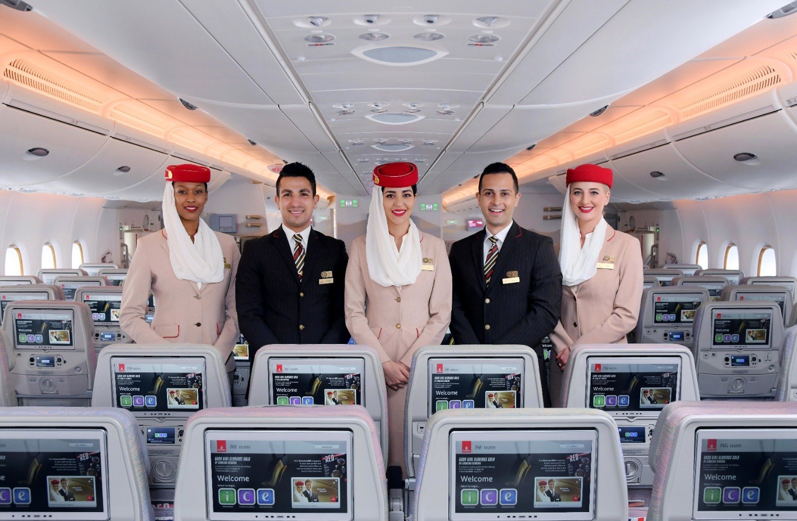 Emirates işe alım uzmanları, gelecek 6 hafta boyunca dünya çapında 30 şehre yapacağı ziyaretlerle kabin ekibine katılacak yetenekler arıyor 1 WhatsApp Image 2022 05 17 at 12.33.34
