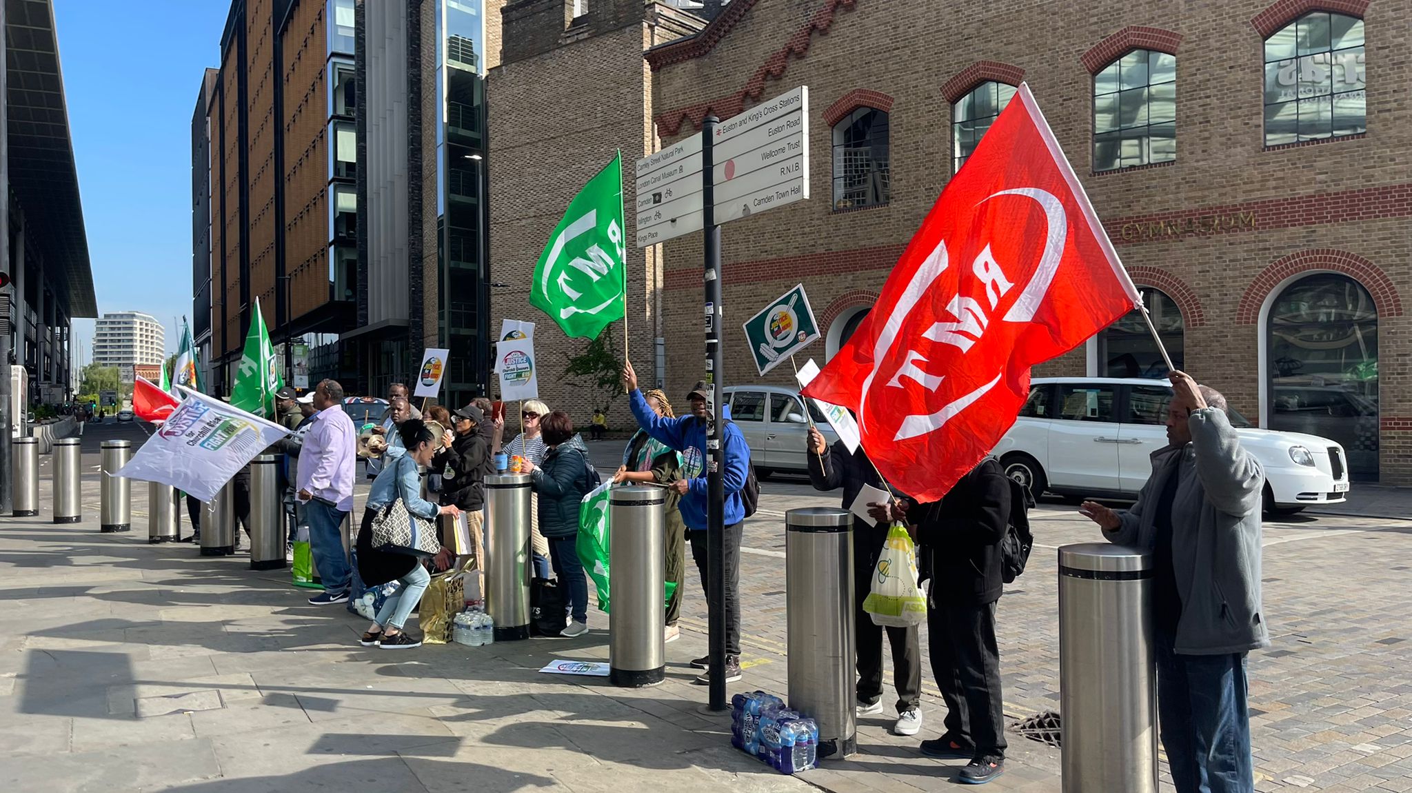 Londra'da metro çalışanları yeniden greve gidiyor 2 WhatsApp Image 2022 06 02 at 22.36.15