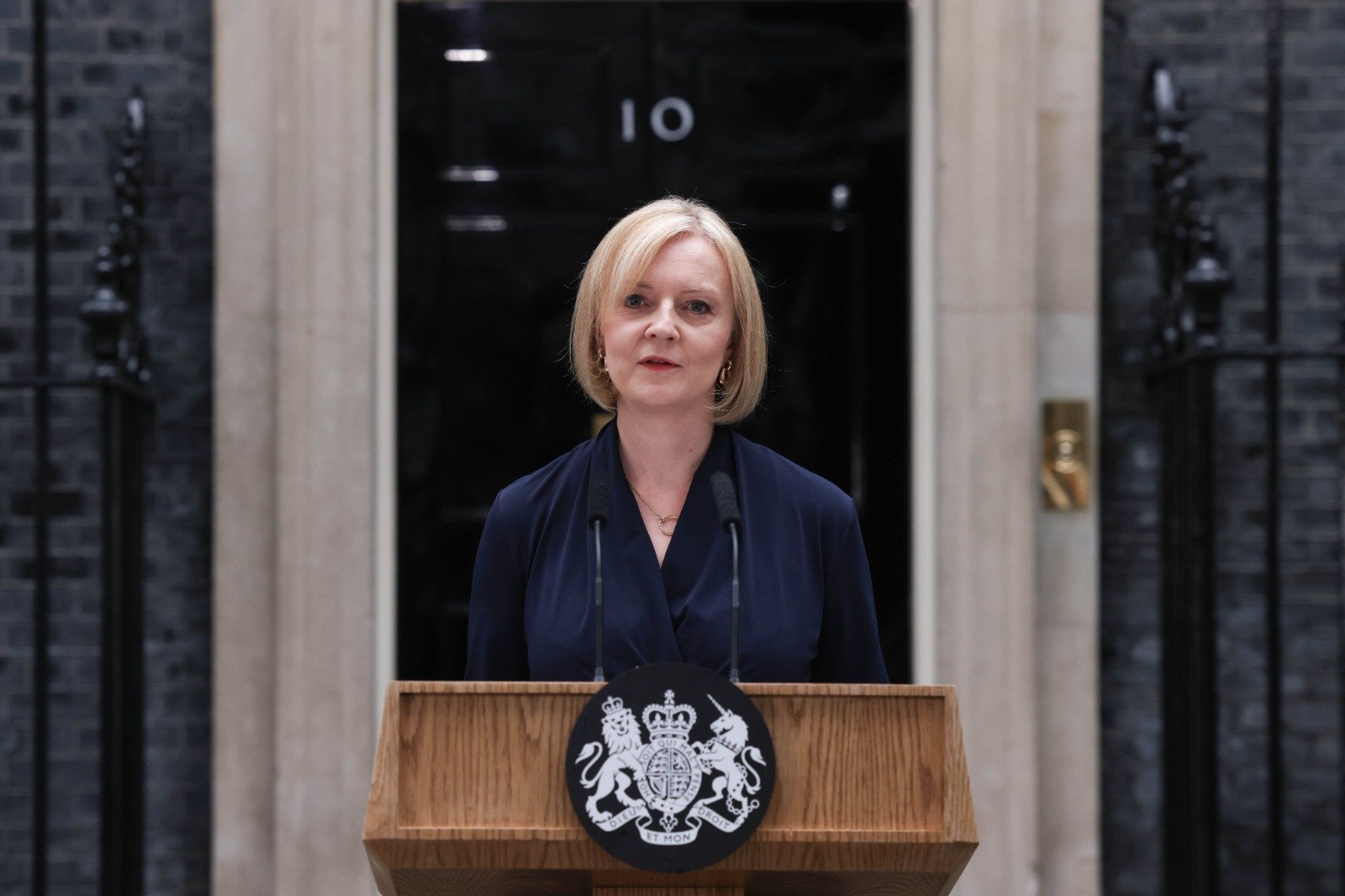 Liz Truss Ingiltere Basbakani olduktan saatler sonra yeni kabinesini aciklamaya basladi