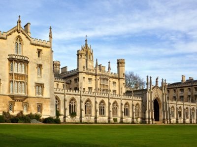 cambridge universitesi