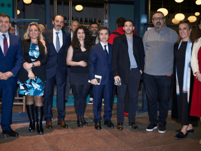 Gunes Yesildag – Sazimet Palta Imre – Taner Bildik – Evrim Kadioglu Marriott – Osman Koray Ertas – Huseyin Elar – Murat Mete Metin – Sonay Memoglu – Sezin Sahin Yesildag