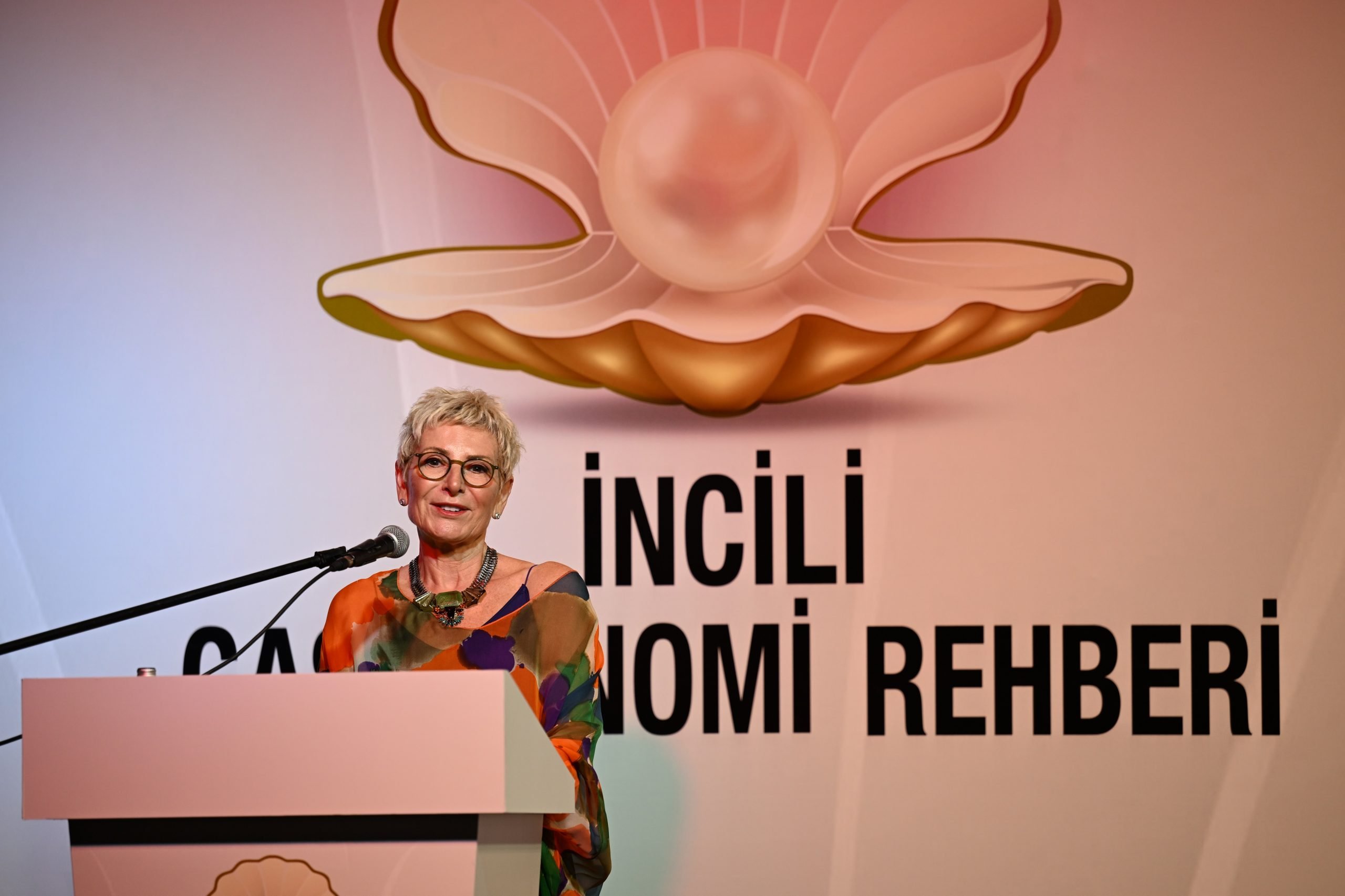 İncili Gastronomi Rehberi 2023 Ödül Töreni gastronomi dünyasının öne çıkanlarını belirledi 2 Muge Akgun 3 scaled