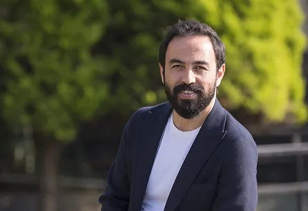 Doç Dr. Özgür Bolat’la Mutlu ve Başarılı Çocuk Nasıl Yetiştirilir Semineri Londra'da Yapılacak 1 Ozgur Bolat