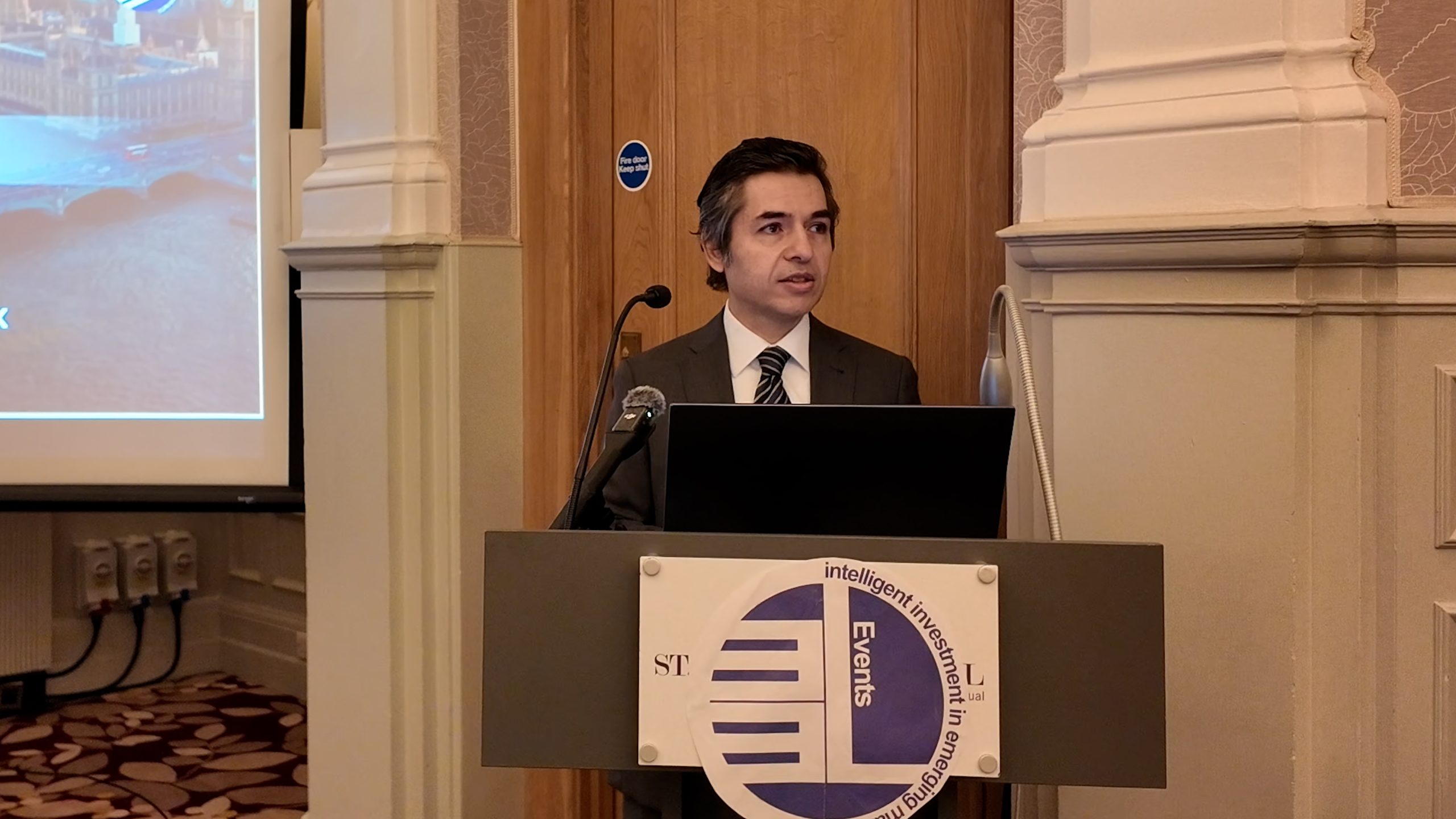 Türkiye’nin Londra Büyükelçisi Ertaş: “Türkiye Yatırımcılar İçin Büyük Fırsatlar Sunuyor” 1 osman koray ertas scaled
