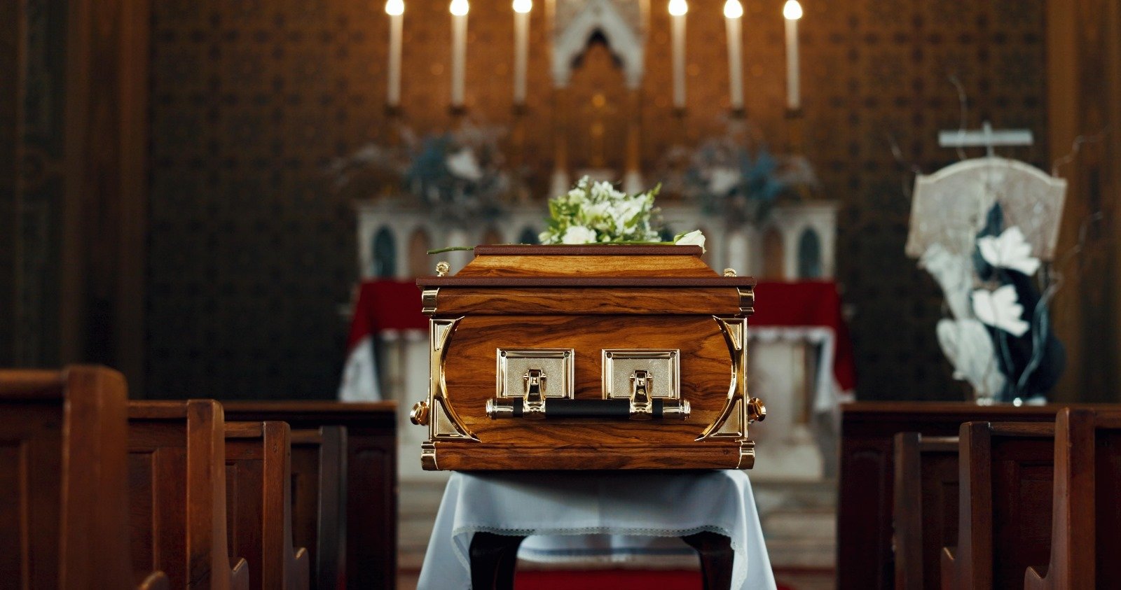 İngiltere'de İflas Eden Cenaze Şirketleri 80 Binden Fazla Kişiyi Mağdur Etti 1 funeral