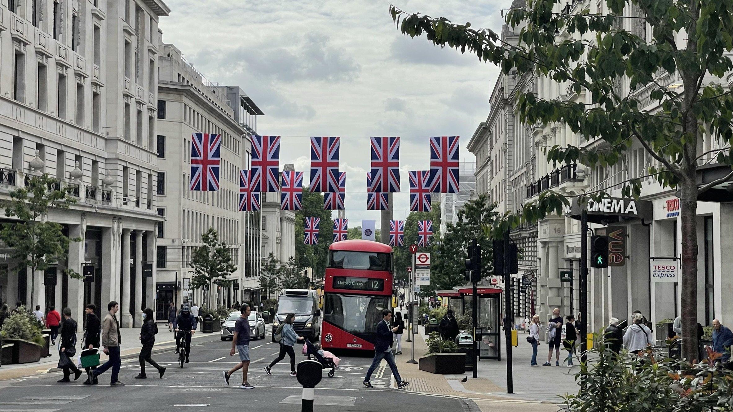 1,7 Milyar Sterlinlik Plastik Ambalaj Vergisi Ertelendi 1 londra