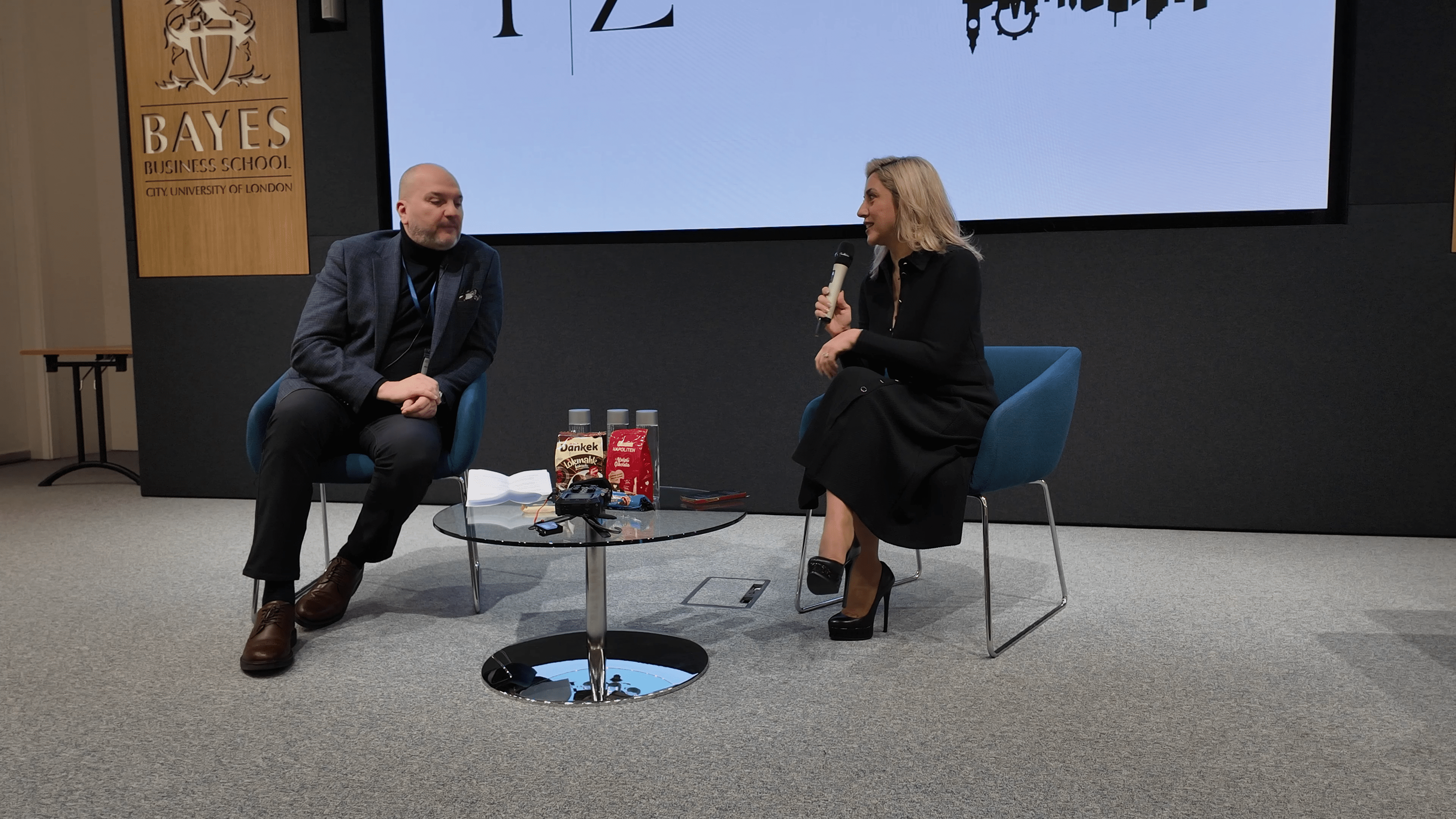 Ülker CEO’su Buyurgan Londra'da Öğrencilerle Deneyimlerini Paylaştı 1 londra ulker ceo 2