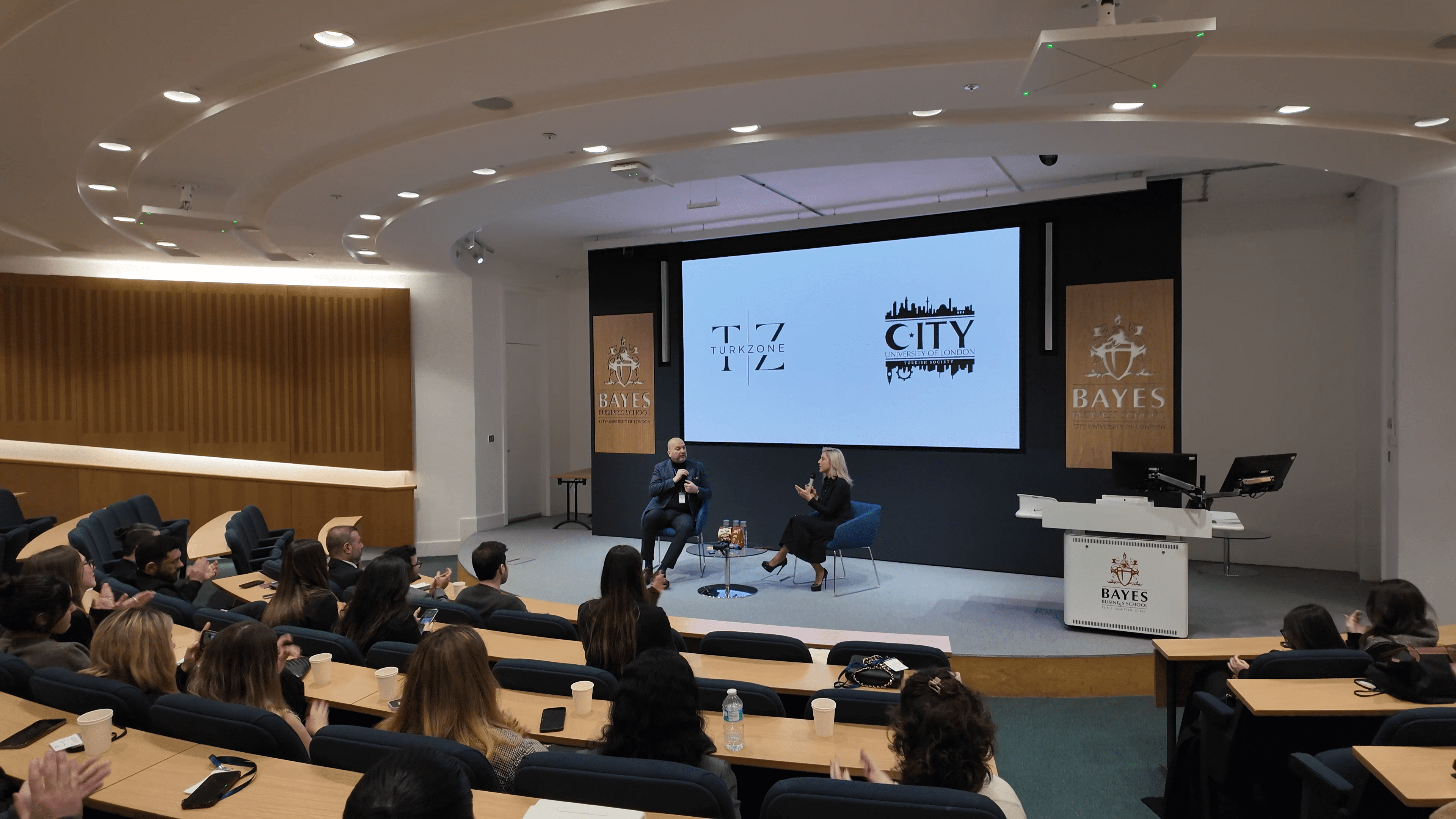 Ülker CEO’su Buyurgan Londra'da Öğrencilerle Deneyimlerini Paylaştı 2 londra ulker ceo