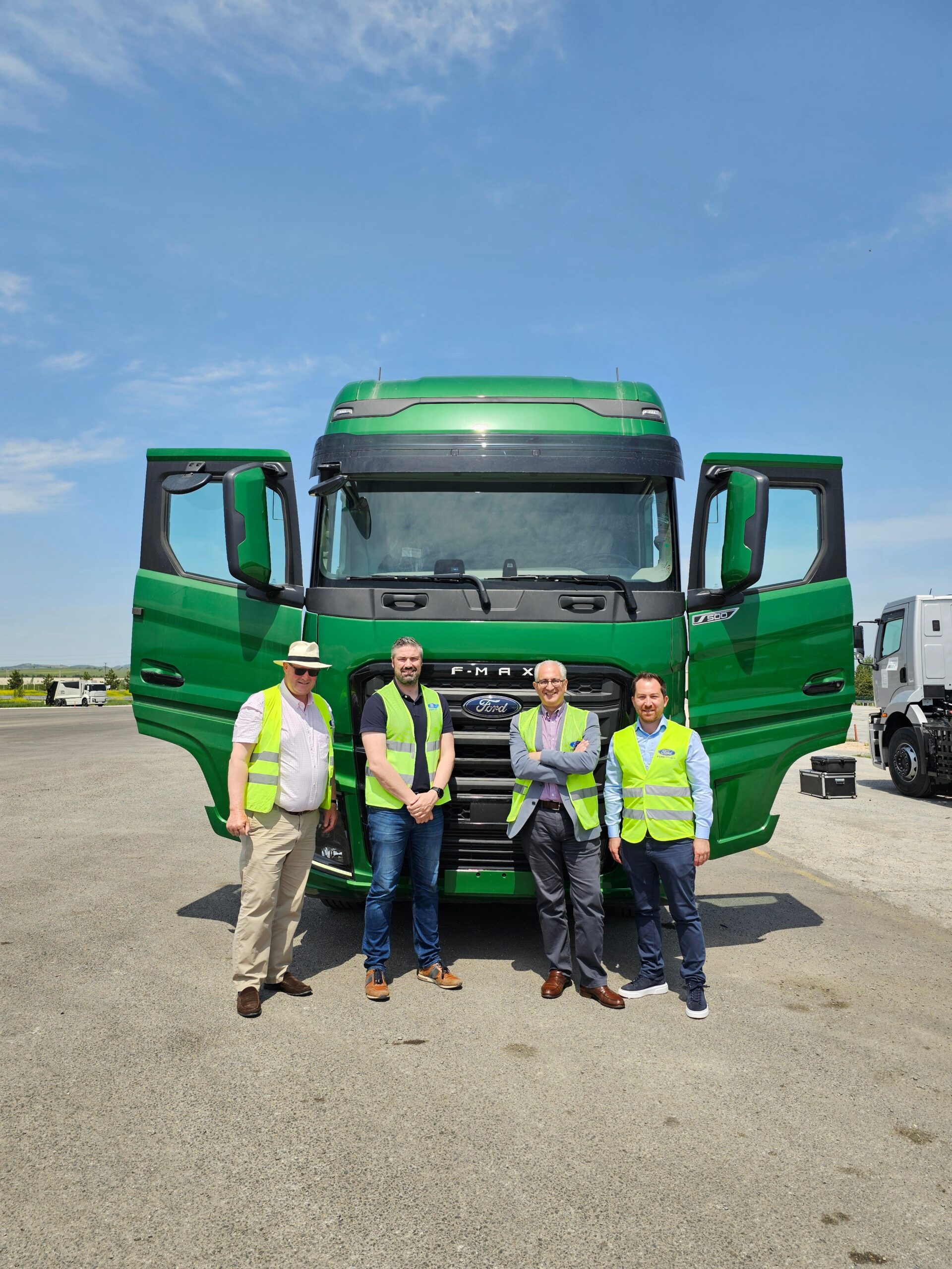 1744883668 Ford Trucks ngiltere rlanda Yetkili Servis A rlanda scaled