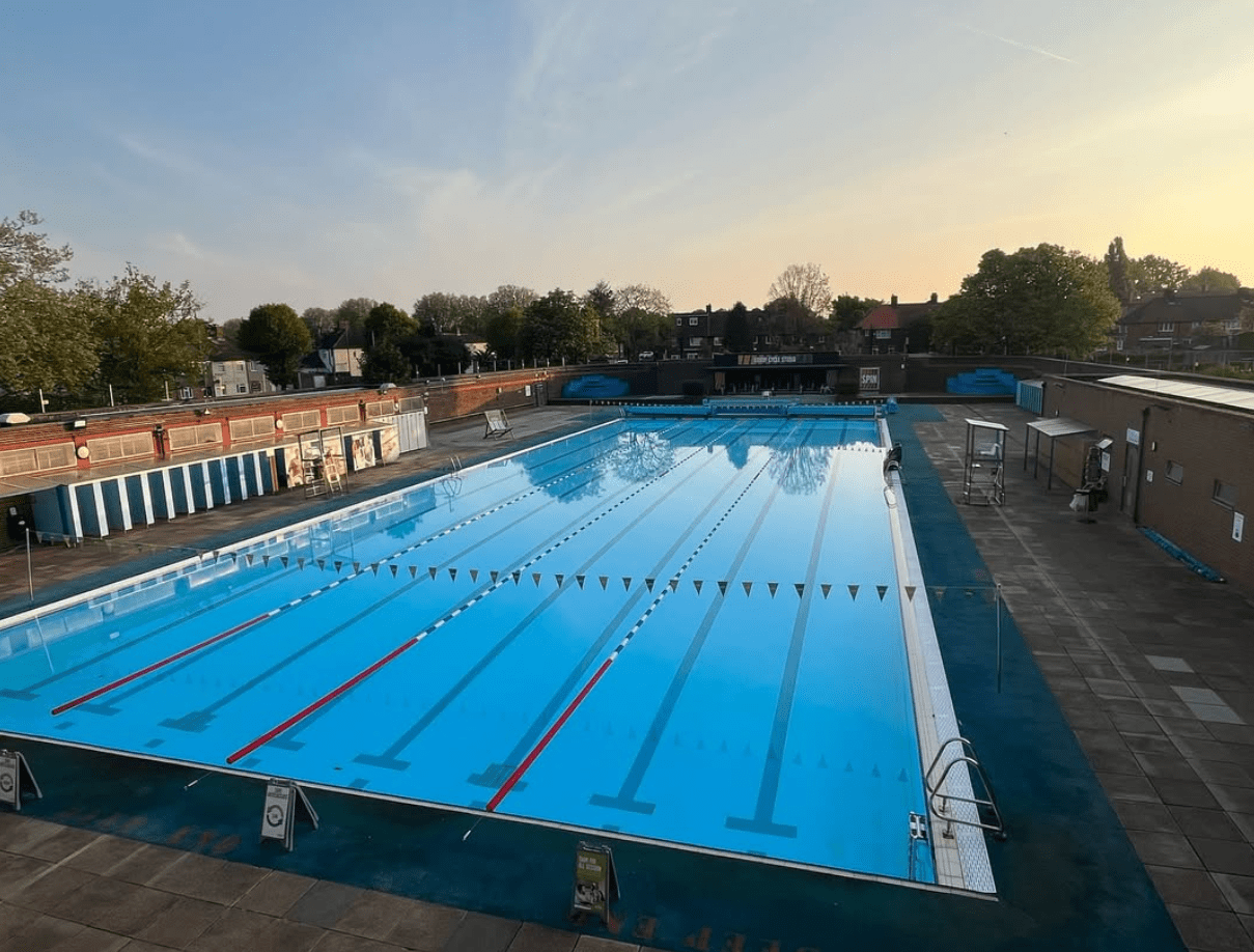 Charlton Lido