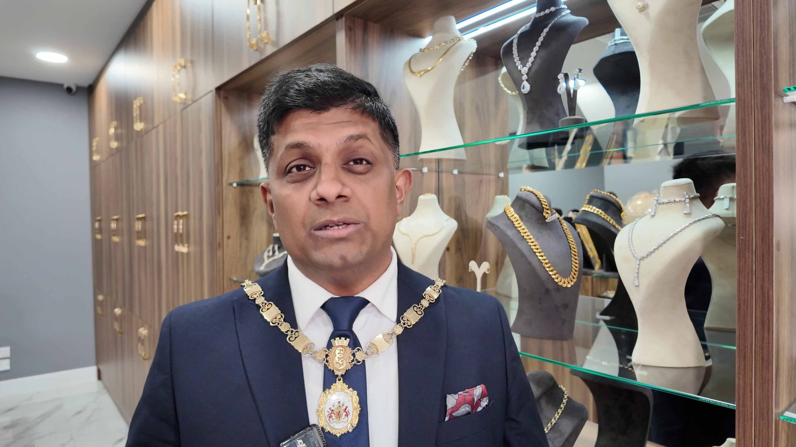 Enfield Belediye Baskani Cllr Mohammad Islam scaled