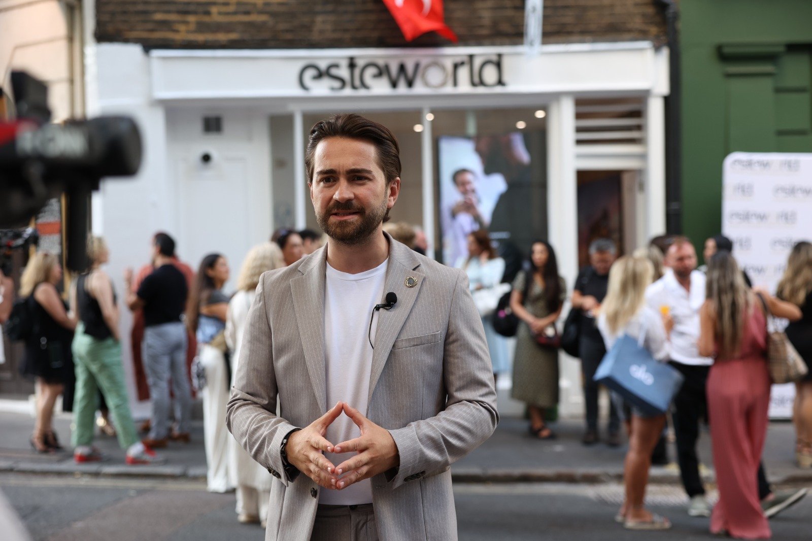 Esteworld İngiltere'deki İlk Temsilcilik Ofisini Londra’da Açtı 2 esteworld london 3
