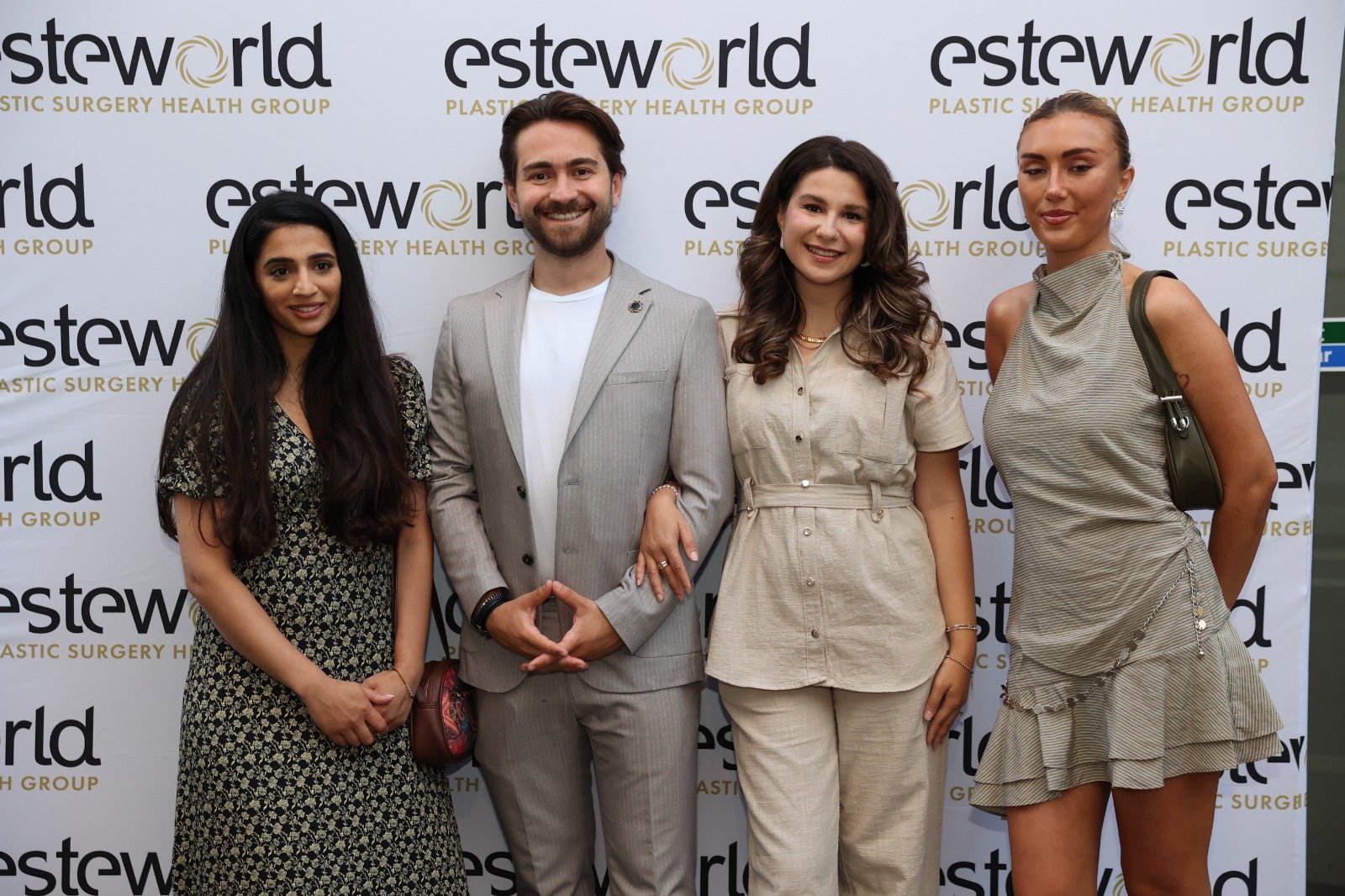 Esteworld İngiltere'deki İlk Temsilcilik Ofisini Londra’da Açtı 4 esteworld london 6