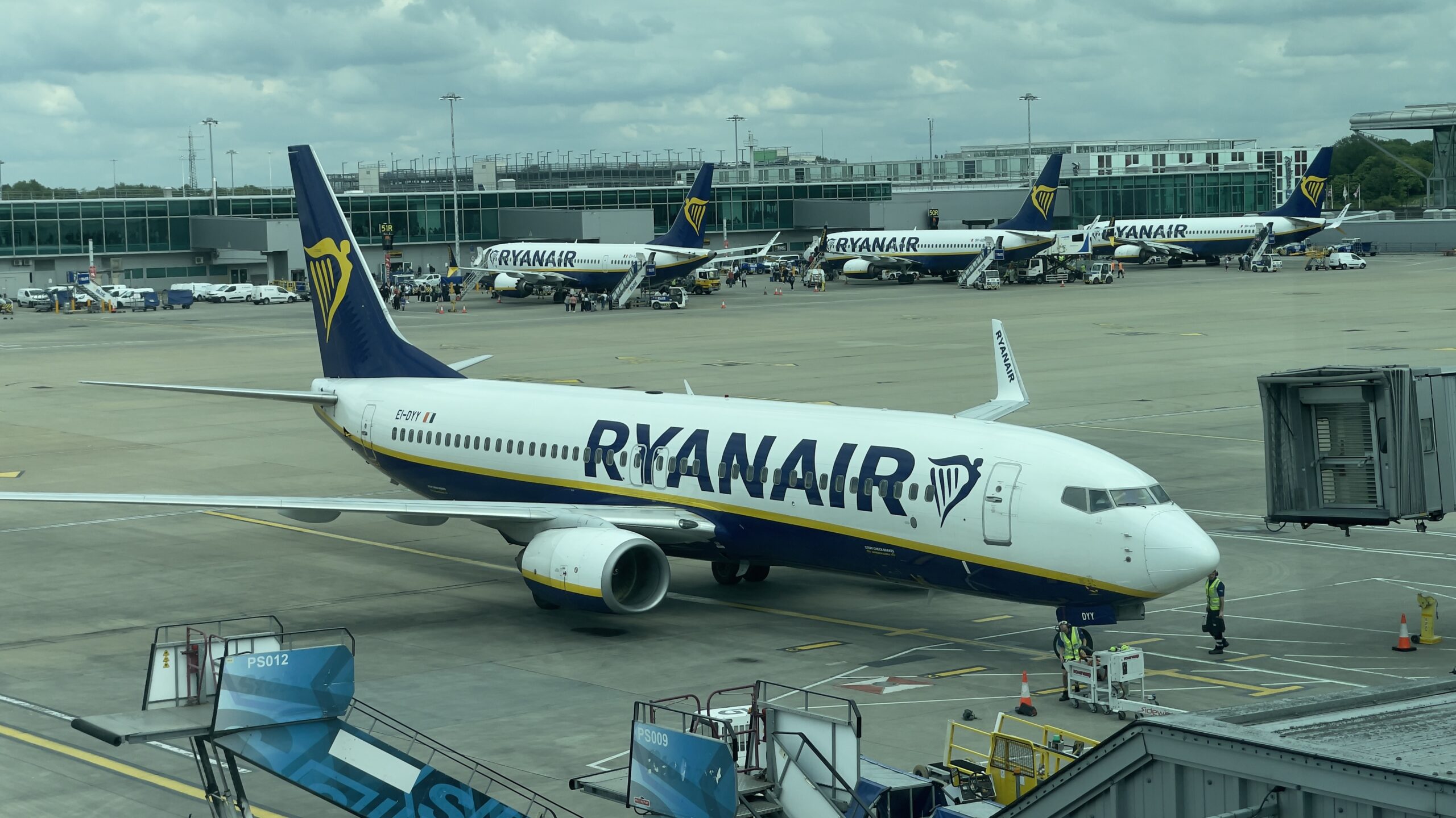 Ryanair’dan Bakan’a Tepki: Yolculara Şikayet Çağrısı 1 @bytvcouk 12 scaled