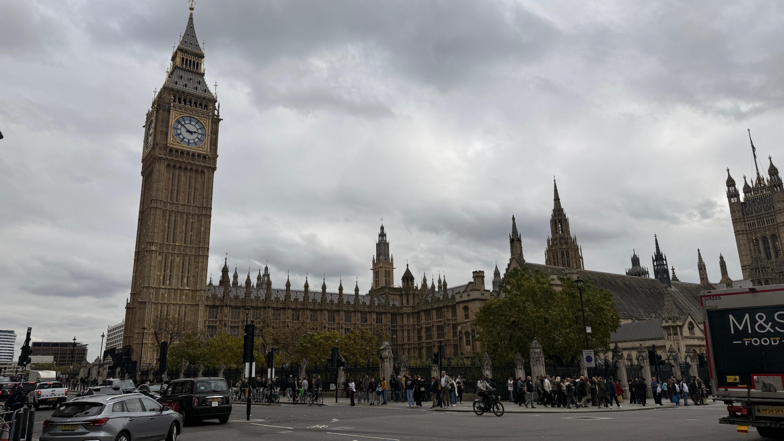 londra @bytvcouk scaled