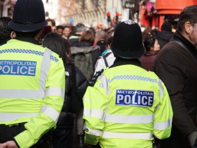 İngiltere’de Güvenlik İçin 5 Milyon Sterlinlik Yeni Fon 9 polis
