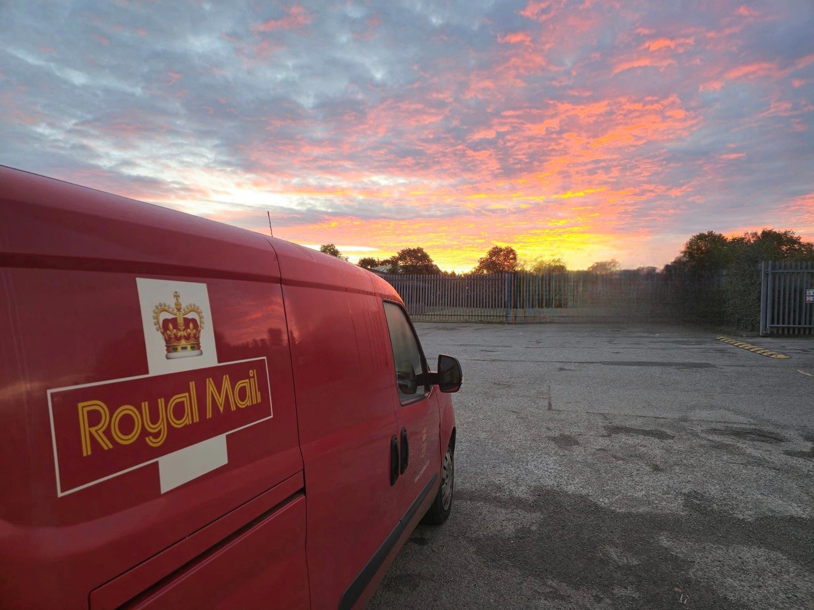 Kral Charles’tan Antarktika’ya Özel Posta Kutusu Hediyesi 1 royal mail