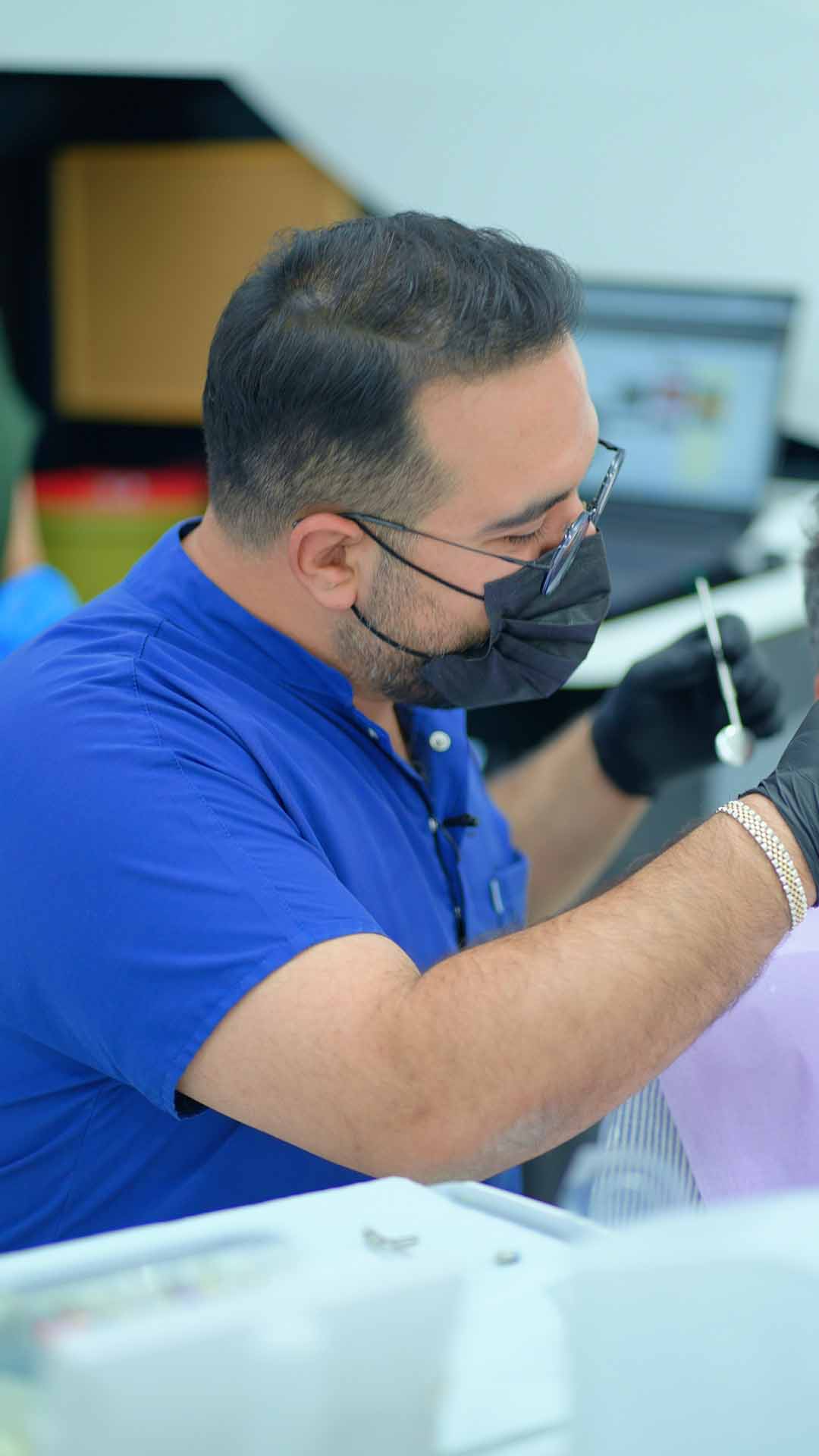 DT ZOK tedavi planlamasında dijital sistemleri kullanıyor 2 dr zok 1