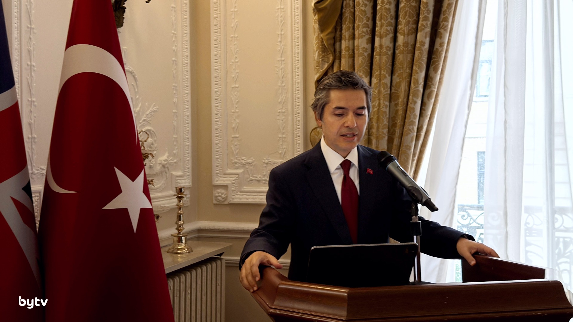 Londra’da 30 Ağustos Zafer Bayramı kutlandı 1 Turkiyenin Londra Buyukelcisi Osman Koray Ertas